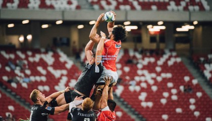  mk体育资讯：双加时鏖战！湖人险胜勇士，詹姆斯关键三分锁定胜局